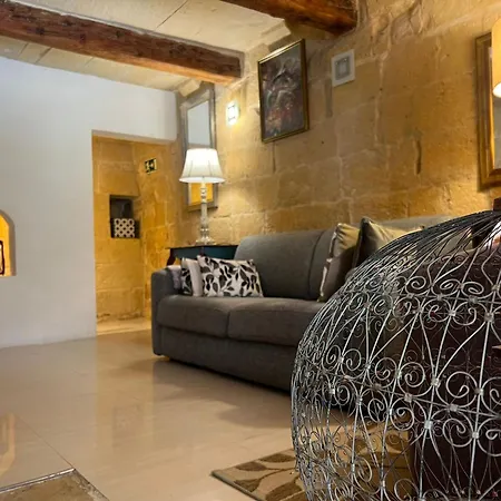 Valletta, Renaissance Building