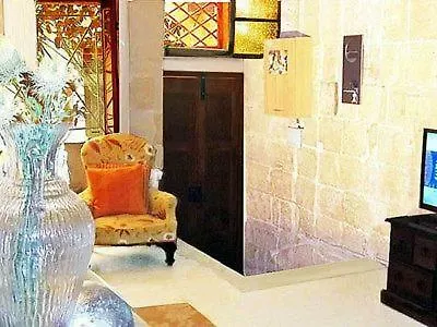 Valletta, Renaissance Building Apartament