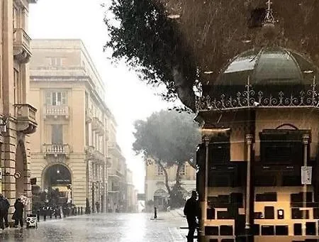 דירה Valletta, Renaissance Building ואלטה